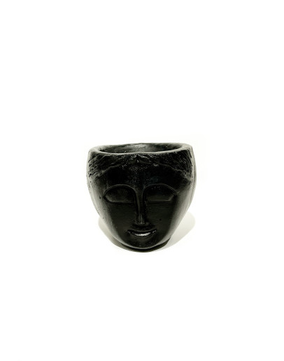 ΚΑΣΠΩ ΠΡΟΣΩΠΟ ΘΕΑ ΜΑΥΡΟ