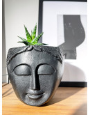 ΚΑΣΠΩ ΠΡΟΣΩΠΟ ΘΕΑ ΜΑΥΡΟ