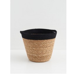 Seagrass basket with black cotton D22